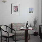 Maison d'hôtes Stadt-gut-hotels - Kleine