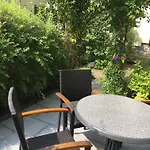 Maison d'hôtes Stadt-gut-hotels - Kleine