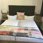 Stadt-gut-hotels - Kleine Maison d'hôtes