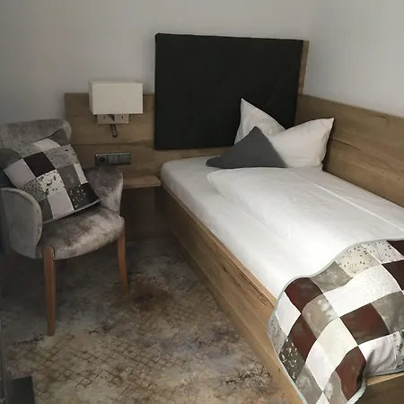 Stadt-gut-hotels - Kleine Pensión 3*