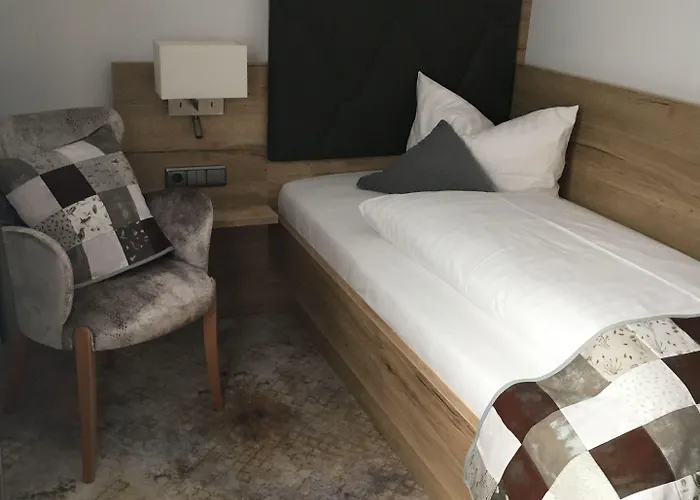 Stadt-gut-hotels - Kleine Konukevi 3*